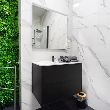 Appartement The 99, Sauna & Parking *
