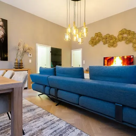 The 99, Sauna & Parking